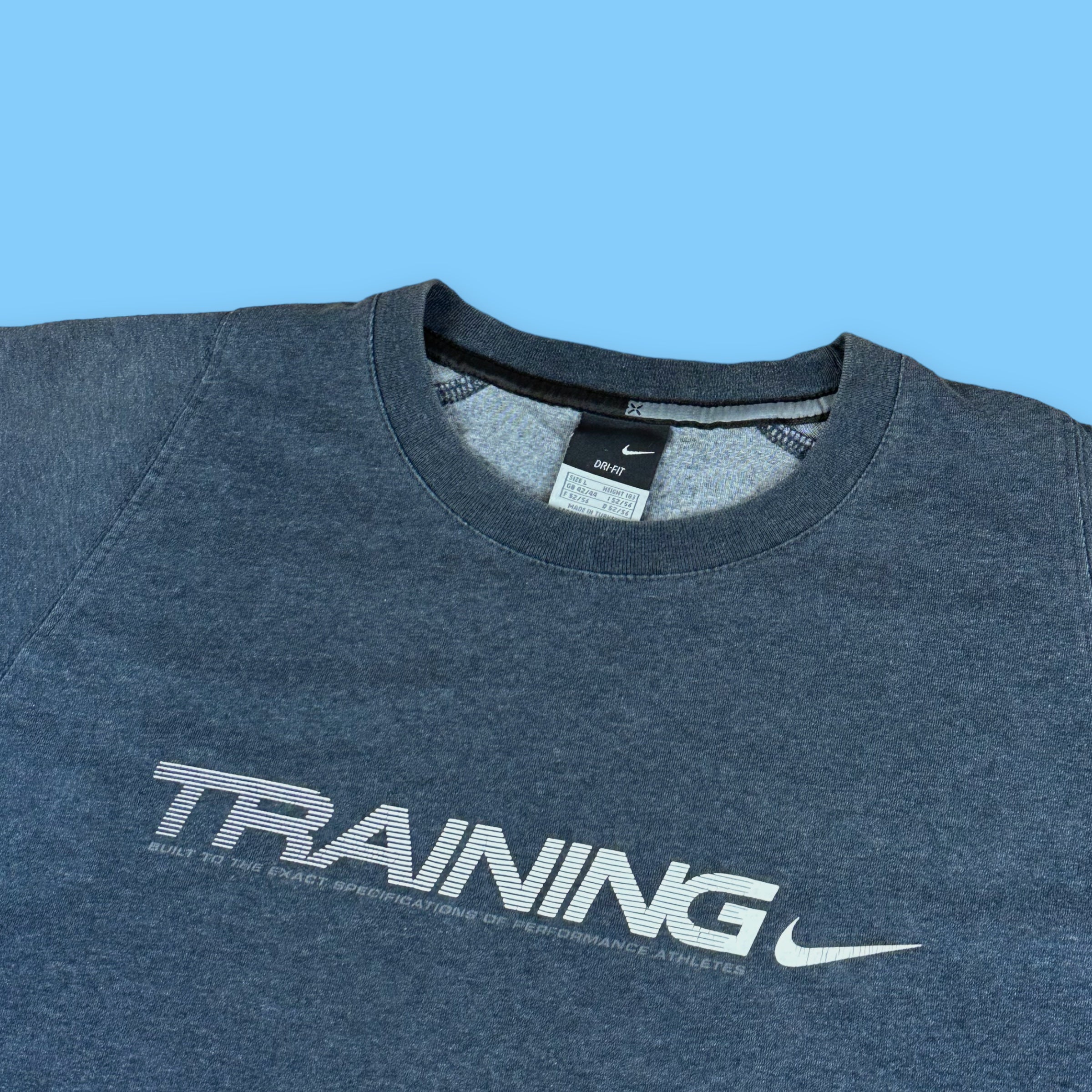 00’s Nike ‘Training’ Graphic Dri-fit T-shirt (L)